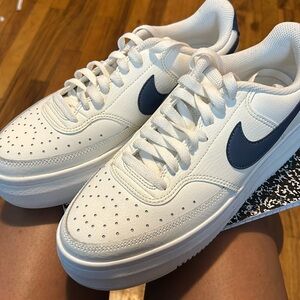 Brand New Nike court vision sneakers